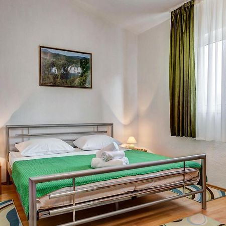 Apartment Jelcic Подстрана Экстерьер фото