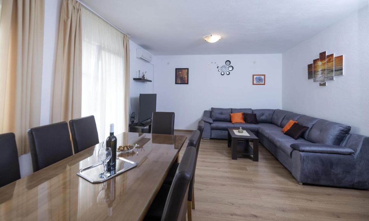 Apartment Jelcic Подстрана Экстерьер фото